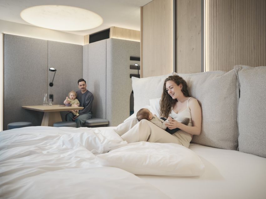Familiensuite mit Sitzecke und Familie Familiensuite mit Sitzecke und Familie